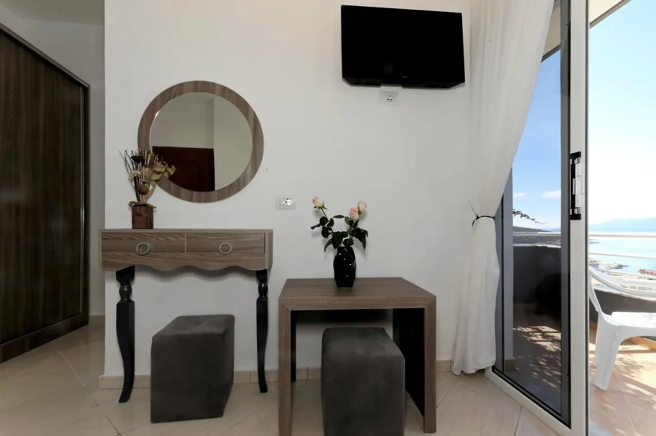 Villa Doka Sarandë 3*,