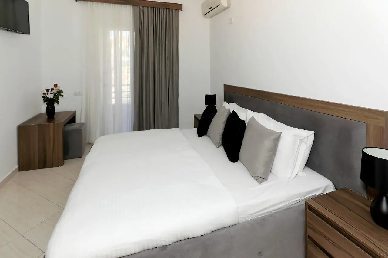 Villa Doka Sarandë 3*,  Albánie